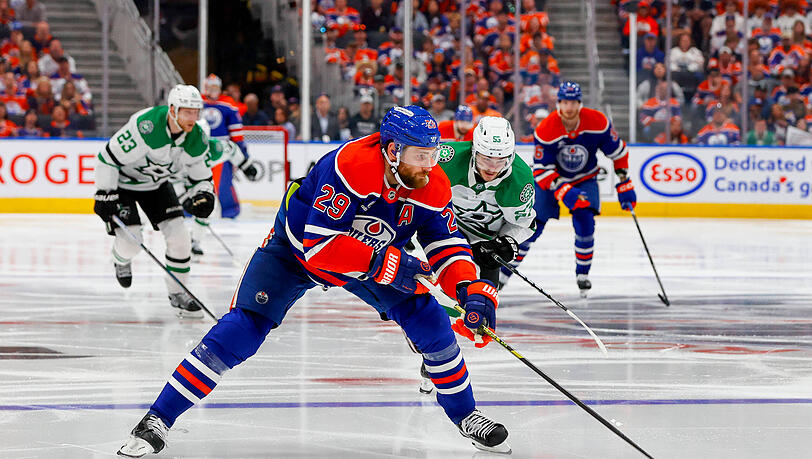Kämpft um den Stanley Cup: Der deutsche Eishackler Leon Draisaitl. Kämpft um den Stanley Cup: Der deutsche Eishackler Leon Draisaitl.