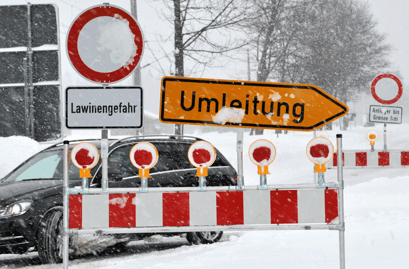 In Tirol (Archivbild aus dem Raum Scharnitz) herrscht derzeit große Lawinengefahr.