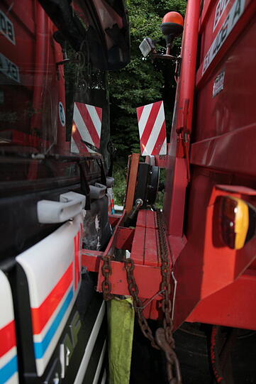 Reichertsheim: Massen-Crash: Hier krachen drei LKW ineinander - Bayern - Abendzeitung München