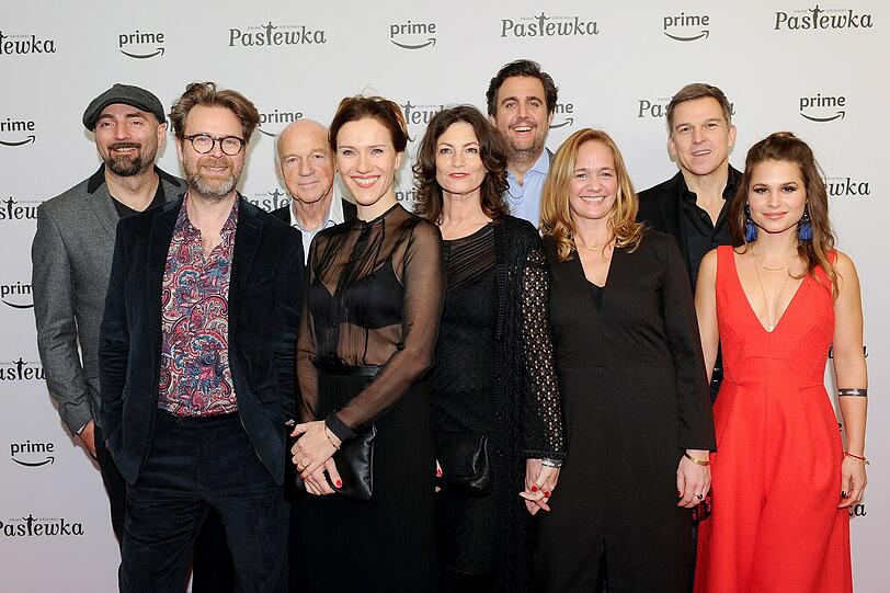 Tobi Baumann, Matthias Matschke, Dietrich Hollinderbaumer, Bettina Lamprecht, Sabine Vitua, Bastian Pastewka, Sonsee Neu, Dr. Christoph Schneider und Cristina do Rego