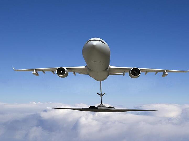 Computergrafik eines Tankflugzeugs im Einsatz. Der geplatzte Auftrag wirft EADS um Jahre zurück.