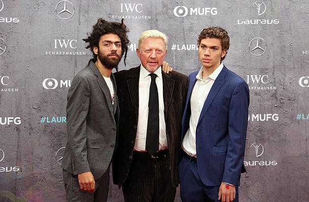 Tennis-Star Boris Becker 2020 bei den Laureus World Sports Awards in Berlin mit seinen Söhnen Noah (l.) und Elias. Tennis-Star Boris Becker 2020 bei den Laureus World Sports Awards in Berlin mit seinen Söhnen Noah (l.) und Elias.