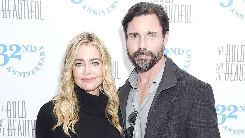 Anfang Juli wurde bekannt, dass Denise Richards und Aaron Phypers sich scheiden lassen.