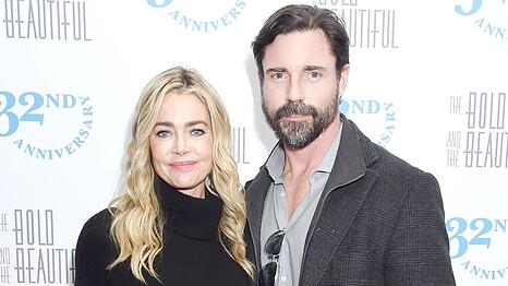 Anfang Juli wurde bekannt, dass Denise Richards und Aaron Phypers sich scheiden lassen.