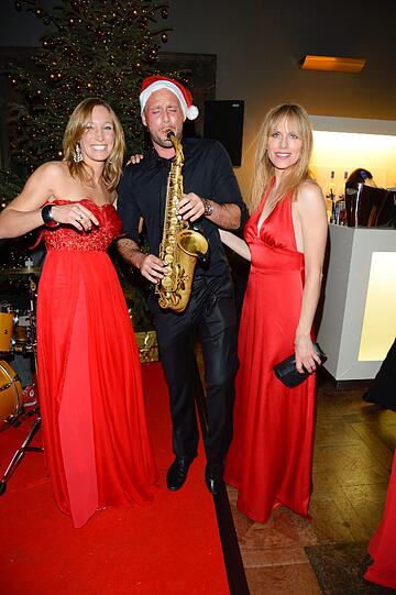 Noemi Matsutani und Christine Theiss