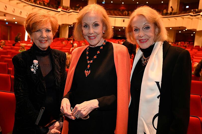 Ikonen der Unterhaltung: BR-Lady Carolin Reiber und die Showzwillinge Alice und Ellen Kessler.