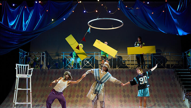 v.l.n.r. Janosch Fries, Lola Giwerzew, Finn Cosmo Faust, Michael Schröder, Annelie Straub, Tom Gerhartz. v.l.n.r. Janosch Fries, Lola Giwerzew, Finn Cosmo Faust, Michael Schröder, Annelie Straub, Tom Gerhartz.