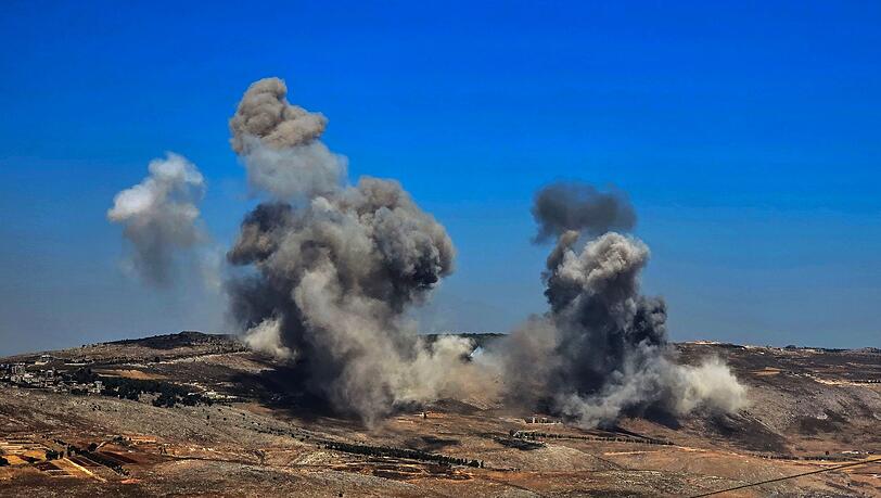 Israel wirft der Hisbollah eine Wiederaufrüstung vor und greift deshalb nahezu täglich Ziele im Nachbarland Libanon an. (Archivbild)