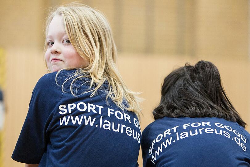 In ihren sozialen Sportprojekten vermittelt die Laureus Sport for Good Foundation Teamgeist, Respekt, Disziplin und Fairplay.