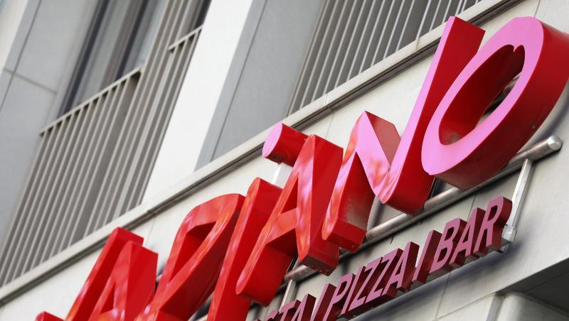 Vapiano ist eine der bekanntesten deutschen Restaurantketten, mehr als 80 Lokale gibt es in Deutschland und 235 weltweit. Vapiano ist eine der bekanntesten deutschen Restaurantketten, mehr als 80 Lokale gibt es in Deutschland und 235 weltweit.