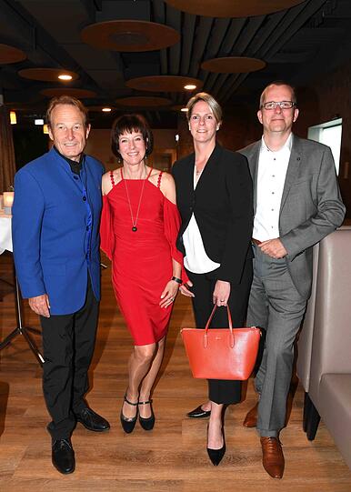 Karina-Anna Dörschel mit Mann Andreas Dörschel sowie Peter Heidecker mit Frau Roswitha