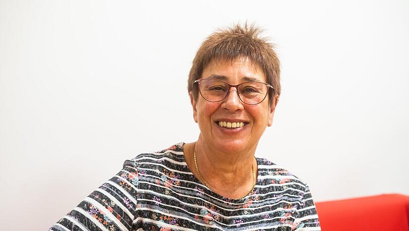 Eva Rauchfuß (Ende 60) engagiert sich bei den Lesefüchsen als Lesementorin. Eva Rauchfuß (Ende 60) engagiert sich bei den Lesefüchsen als Lesementorin.