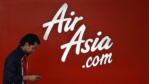 Das Veschwinden der AirAsia-Maschine hat bei den Aktien des Unternehmens zu einem Einbruch geführt.