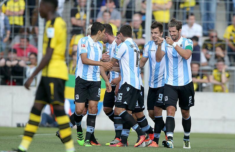 1:0-Sieg gegen Dortmund - die besten Bilder vom "Heimatabend" im Grünwalder.