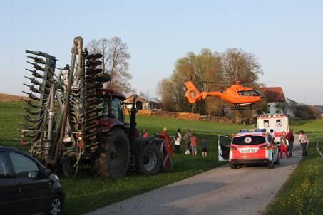 Der Unfallort: Hier erfasste ein Gülle-traktor eine Frau.