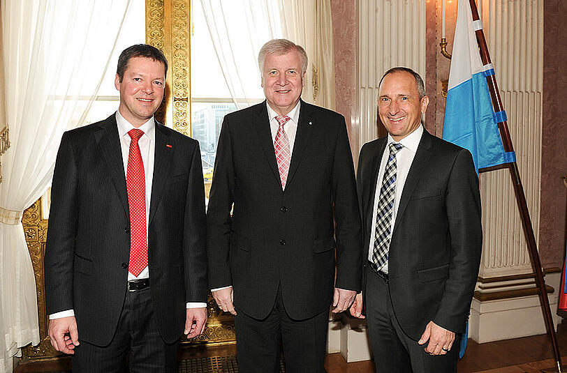 Wolfgang Allgäuer (GF Hoval GmbH), Horst Seehofer und Adrian Hasler (Regierungschef von Liechtenstein).