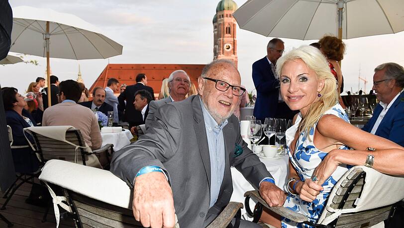 Joseph Vilsmaier mit Freundin Birgit Muth Joseph Vilsmaier mit Freundin Birgit Muth