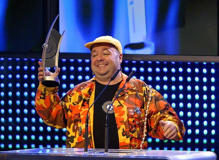 Dirk Bach als Laudator bei der Verleihung des Musikpreises "Echo 2004" in Berlin.