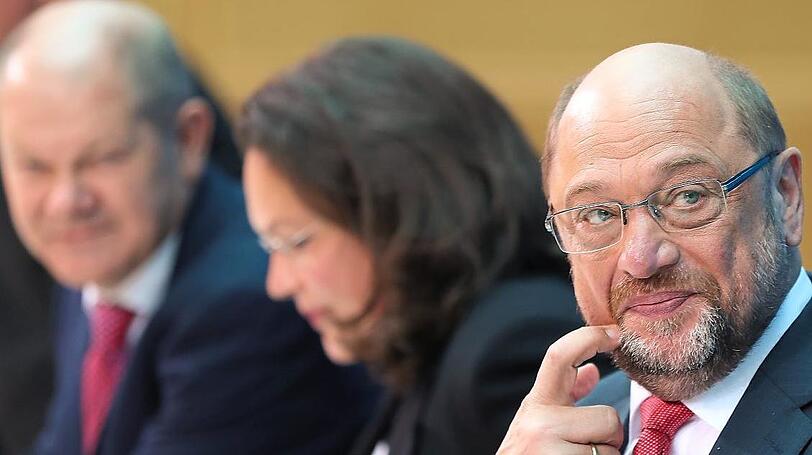 Entspannt: Martin Schulz (r.) neben Andrea Nahles und Olaf Scholz.