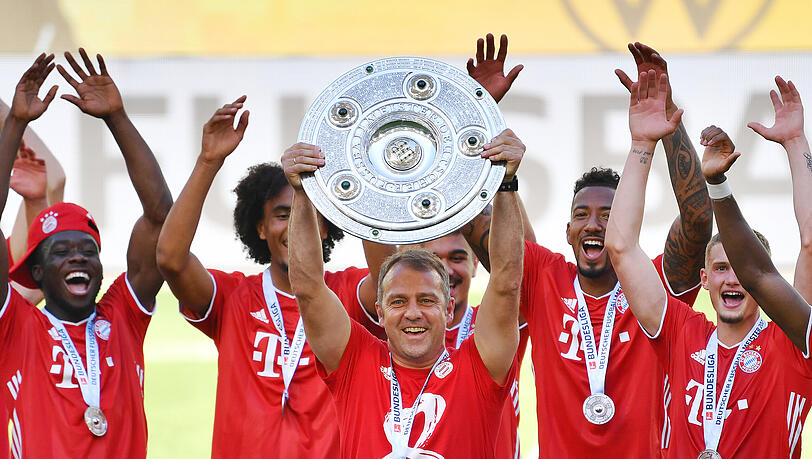 Hansi Flick feierte im Triple-Jahr 2020 seine erste Meisterschaft als Bayern-Coach. Hansi Flick feierte im Triple-Jahr 2020 seine erste Meisterschaft als Bayern-Coach.