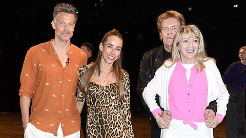 Starker Familienzusammenhalt: Wayne Carpendale (v.l.) mit Ehefrau Annemarie und Howard Carpendale mit Ehefrau Donnice.