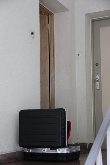 Mord in der Au: Die 91-Jährige Anna S. ist getötet worden. Die Polizei sucht im Umfeld der Wohnung in der Dollmannstraße nach Hinweisen und Spuren. Die Bilder vom Tatort...