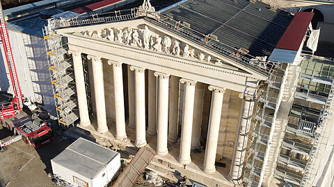 Ohne Gerüst: Die Glyptothek am Königsplatz.