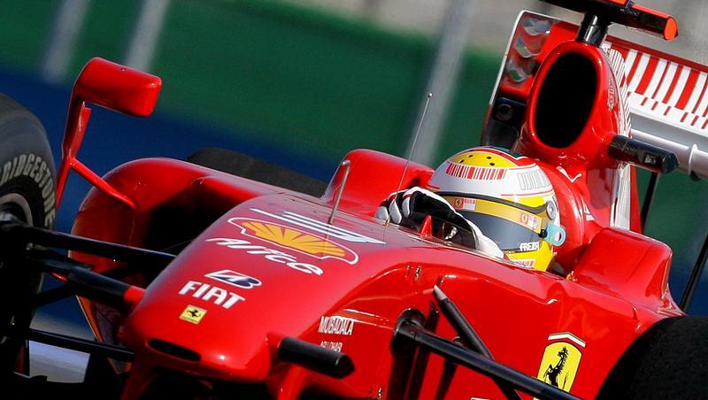 Luca Badoer fuhr in Valencia im Training nur hinterher. Luca Badoer fuhr in Valencia im Training nur hinterher.