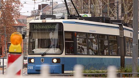 Eine Tram am Sendlinger Tor. (Archivbild)