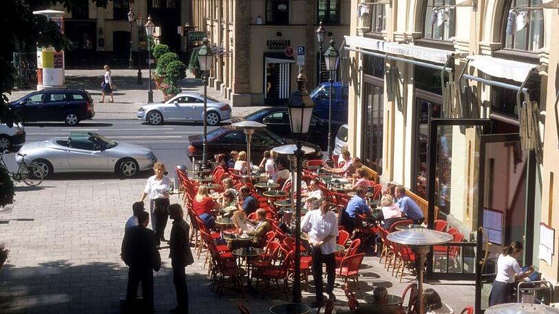 Das ehemalige Café Roma an der Maximilianstraße. Hier war vor 50 Jahren ein Kulturkampf entfacht.