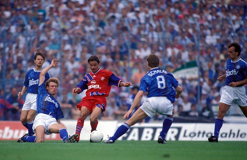 Verspielt mit Bayern 1993 die Schale: Olaf Thon (r.).