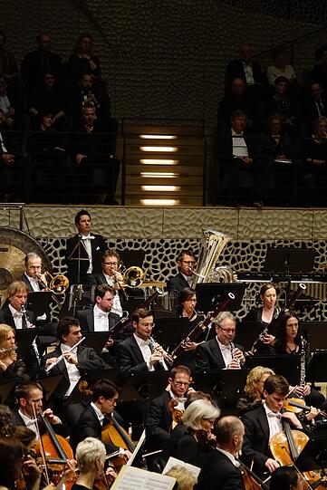 Das Bayerische Staatsorchester in der Hamburger Elbphilharmonie.