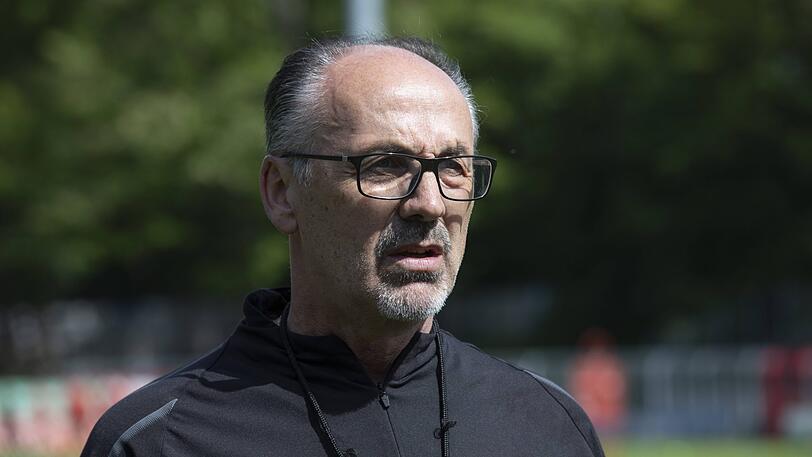 Jürgen Kohler: "Es braucht heutzutage nicht nur Laptoptrainer, die nie höherklassig gespielt haben."