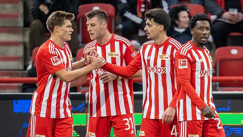 Bereit jeden Spieltag ans Limit zu gehen: Die Spieler von Union Berlin bejubeln einen Treffer gegen den FSV Mainz 05.