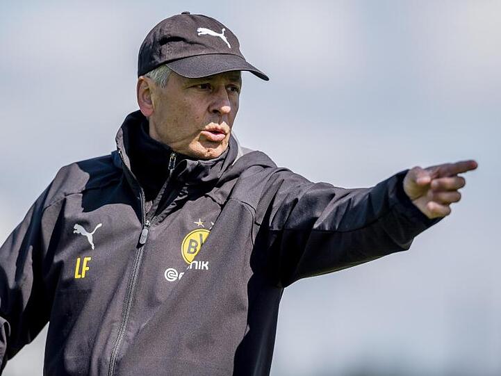 BVB-Trainer Lucien Favre kann wieder auf Abwehr-Ass Mats Hummels bauen.