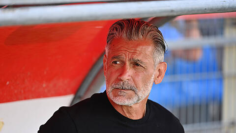Ist mit seinem jetzigen Kader noch nicht zufrieden: Löwen-Trainer Maurizio Jacobacci