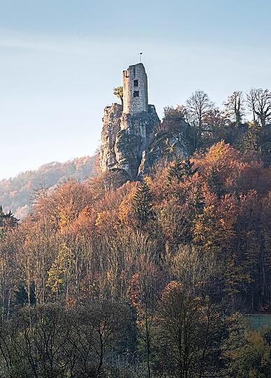 Die Burgruine Neideck.