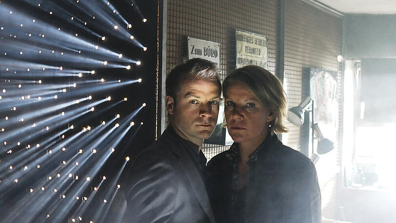 Marie (Mariele Millowitsch ) und Simmel (Hinnerk Schönemann) ermitteln im Fall "Nacht der Vergeltung" Marie (Mariele Millowitsch ) und Simmel (Hinnerk Schönemann) ermitteln im Fall "Nacht der Vergeltung"