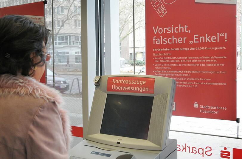 Eine Rentnerin aus Laim ist dem "Enkeltrick" zum Opfer gefallen.