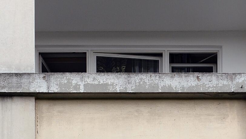 Der Balkon stand nach kurzer Zeit in Vollbrand. (Symbolbild)