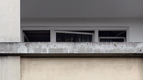 Der Balkon stand nach kurzer Zeit in Vollbrand. (Symbolbild)
