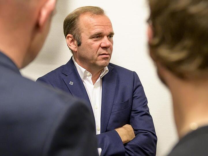 Redebedarf: HSV-Vorstandschef Bernd Hoffmann.
