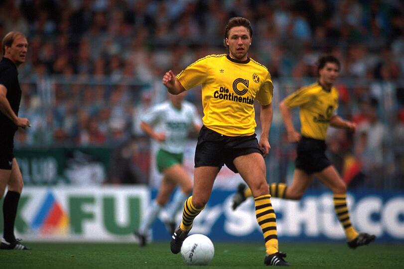 1989/90: Jürgen Wegmann meisterte in der Vergangenheit nicht nur den brisanten Wechsel von Dortmund zum FC Schalke, sondern wagt 1989 den Schritt aus München zum BVB.