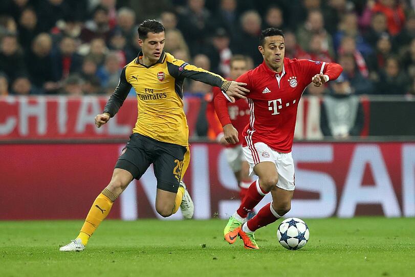Thiago: Note 1.
Bekam den Vorzug von Müller und rechtfertigte das Vertrauen einmal mehr: Traf in Stürmermanier zum 3:1 (56.), erhöhte dann per abgefälschtem Distanzknaller auf 4:1 (63.). Top!