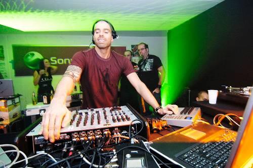 Kommt zu &bdquo;Rave on Snow&ldquo; ins Salzburger Land: DJ Chris Liebing sorgt für die richtigen Beats.