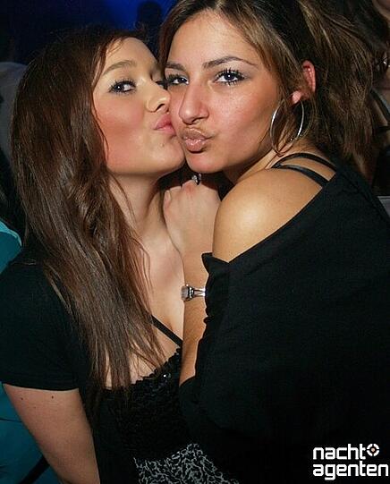 "Big Bill Bar" im Ruby (Freitag 11.11.2011). Mehr Fotos von dieser Party sehen Sie unter: