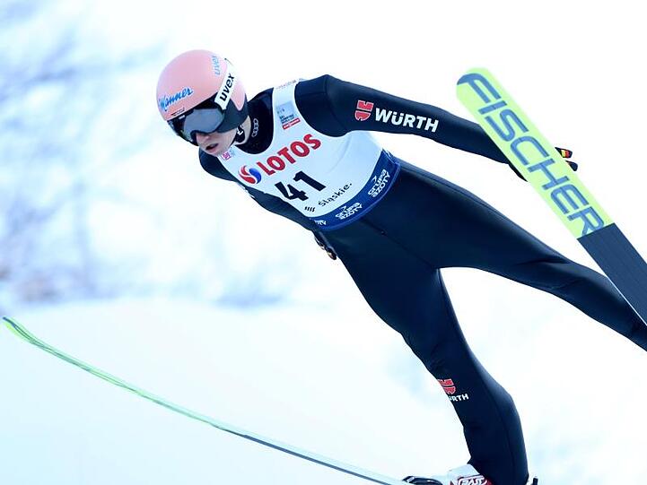 Karl Geiger erreichte mit Platz neun das bester Ergebnis der deutschen Skispringer in Ruka.