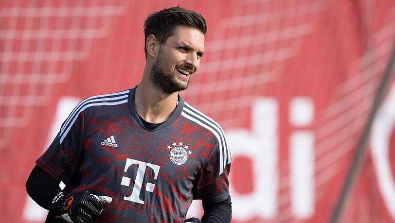 Torwart Sven Ulreich in Aktion.