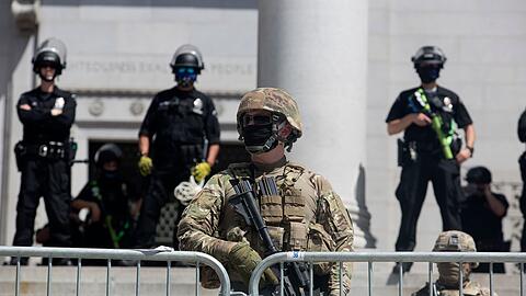 Trump will wegen Protesten nun auch Soldaten in den Straßen von Los Angeles einsetzen. (Archivbild)