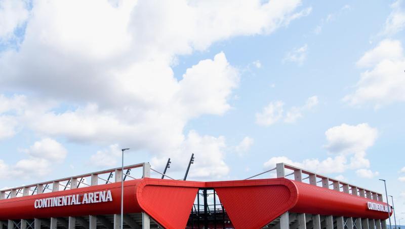 Nachdem sich Continental als Namensgeber für das Regensburger Stadion zurückgezogen hat, sucht man nun nach neuem Namen. Foto: Matthias Balk/dpa/Archiv Nachdem sich Continental als Namensgeber für das Regensburger Stadion zurückgezogen hat, sucht man nun nach neuem Namen. Foto: Matthias Balk/dpa/Archiv